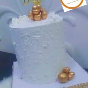 White sweep cake